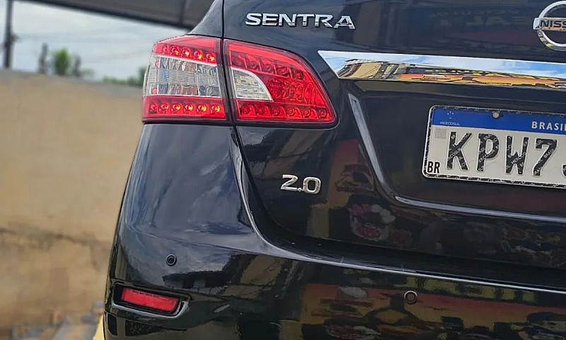Nissan Sentra Sv 2.0...