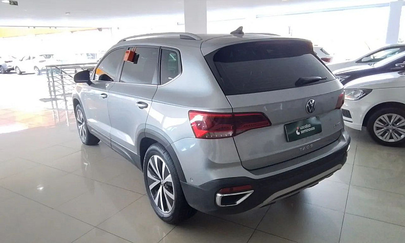 Volkswagen Taos High...