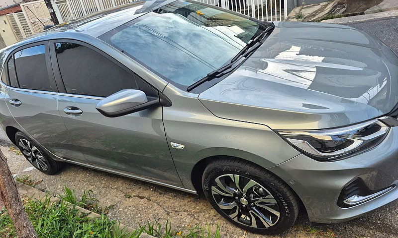 Chevrolet Onix Hatch...