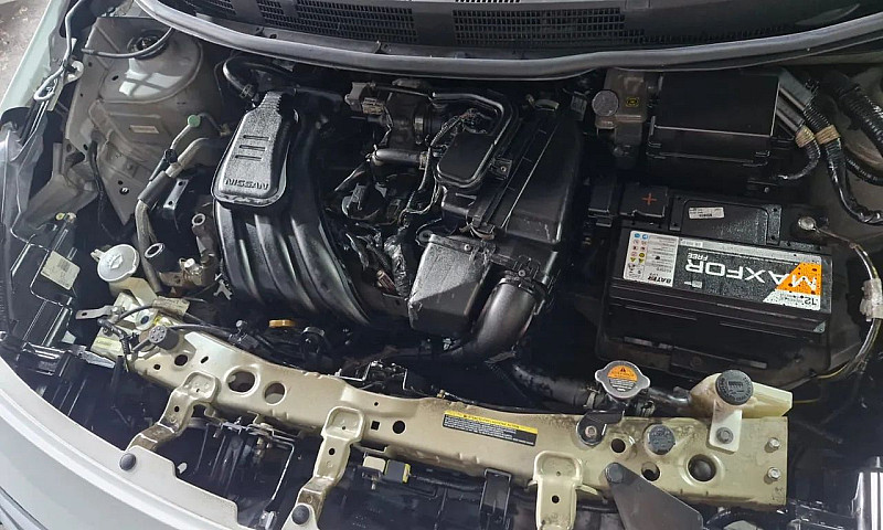 Nissan Versa 1.0 12V...