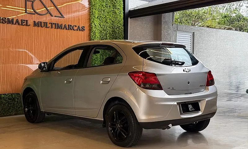 Chevrolet Onix Hatch...