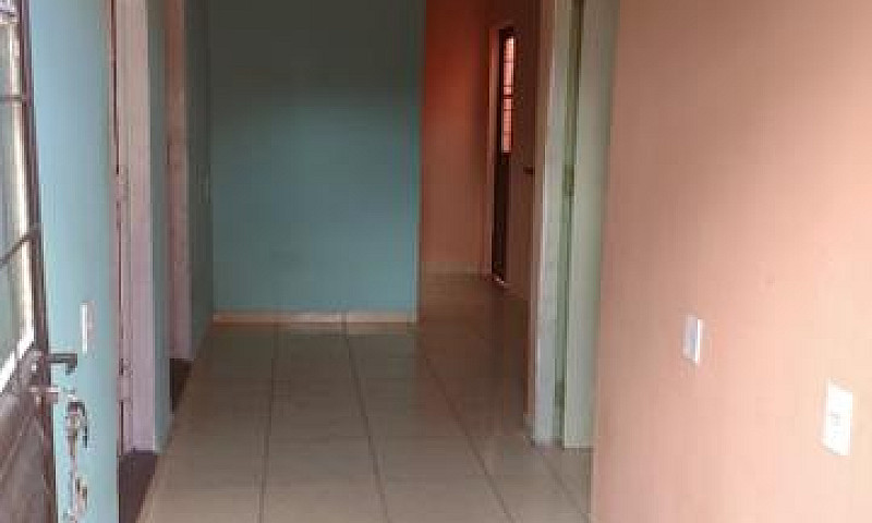 Alugo Casa Com 4 Apa...