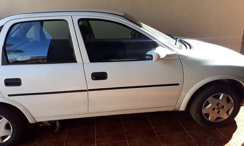 Corsa Sedan 1.0...