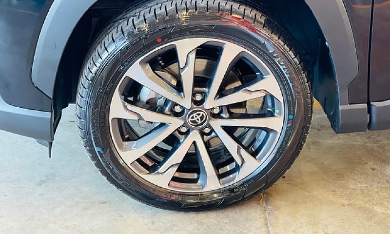 Corolla Cross Xre 20...