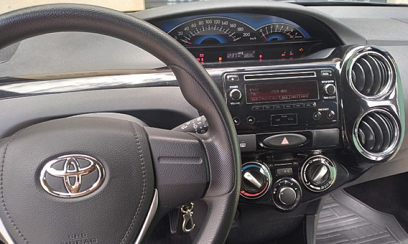 Toyota Etios Xs 1.5 ...