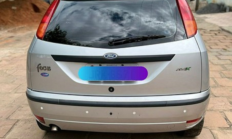 Ford Focus ...