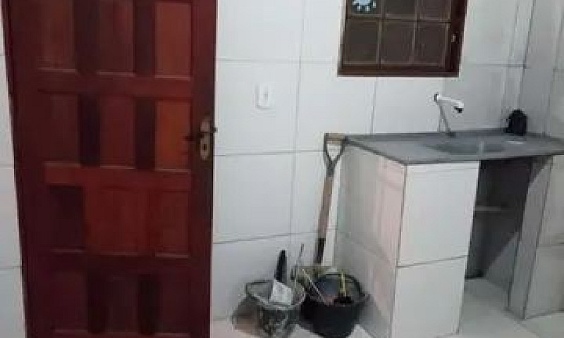 Alugo Uma Casa No Km...