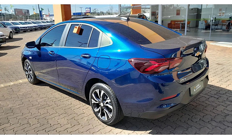 Chevrolet Onix Plus ...