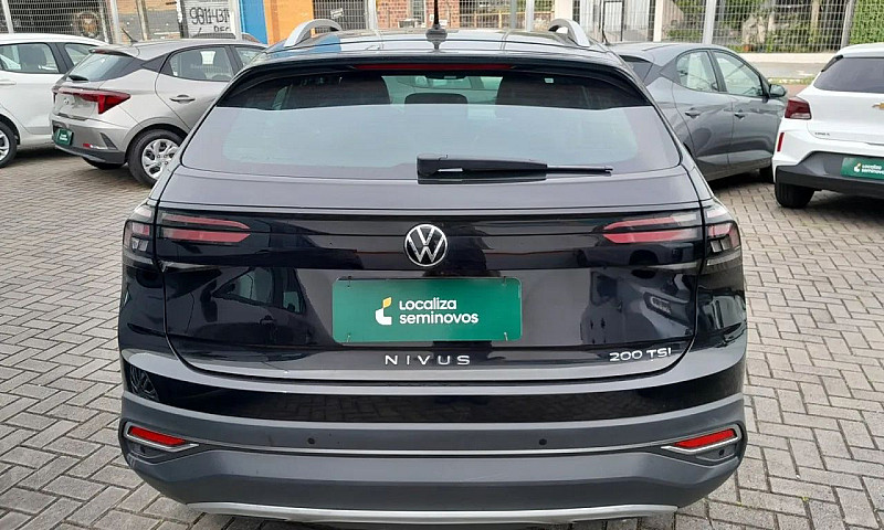 Volkswagen Nivus Hig...