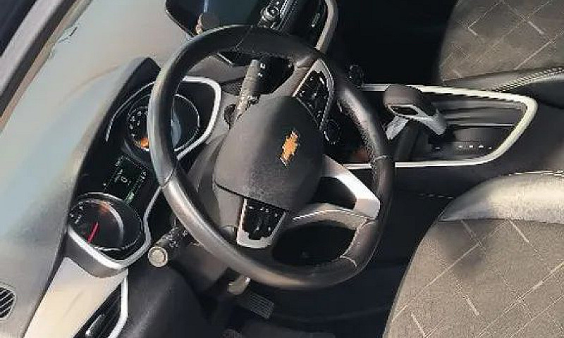 Chevrolet Onix Hatch...