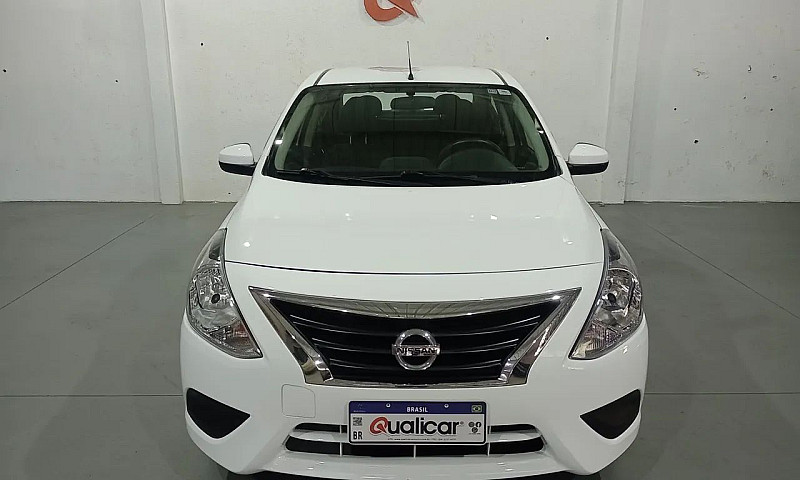 Nissan Versa S 1.0 1...