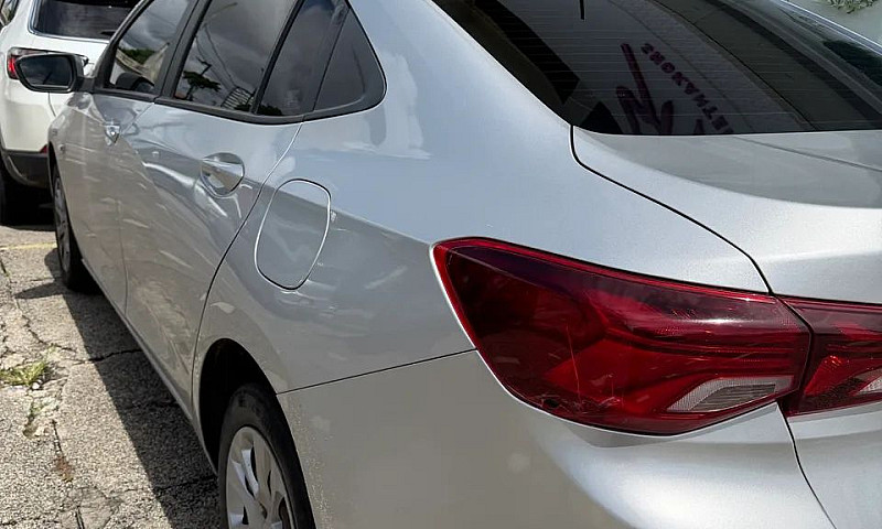 Chevrolet Onix Plus ...