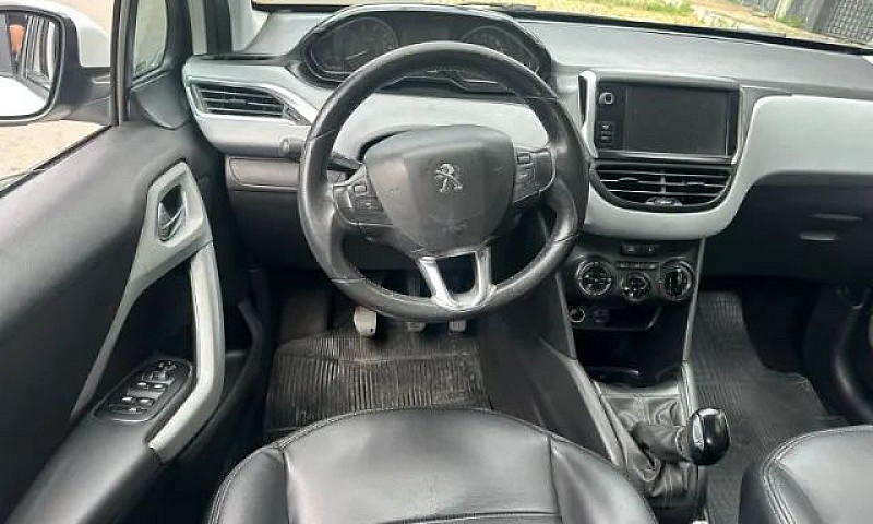Peugeot 208 Active/A...