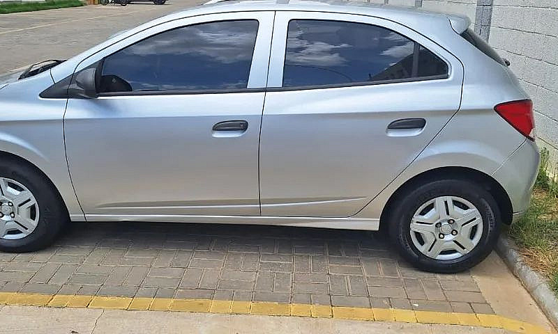 Chevrolet Onix Hatch...