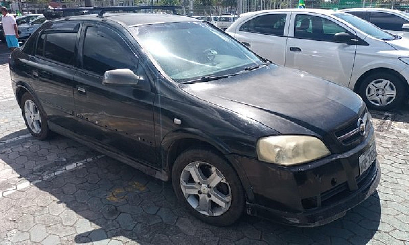 Vende-Se Astra Confo...