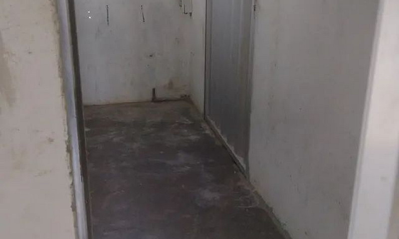 Vende-Se 01 Casa Em ...