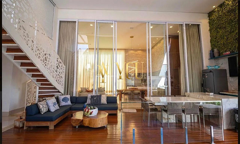 Casa Em Condomínio F...