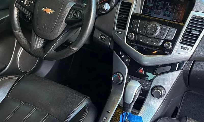 Chevrolet Cruze Hb S...