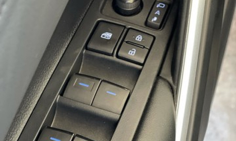 Corolla Cross Xre 20...