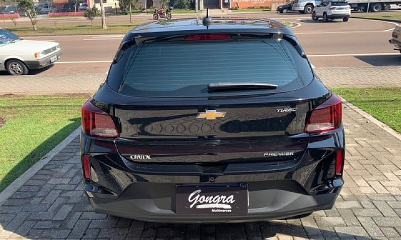 Chevrolet Onix Hatch...