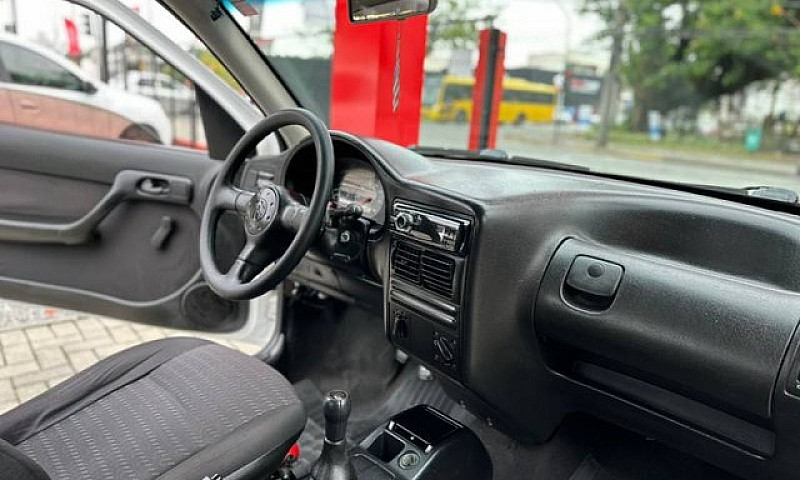 Volkswagen Gol Speci...