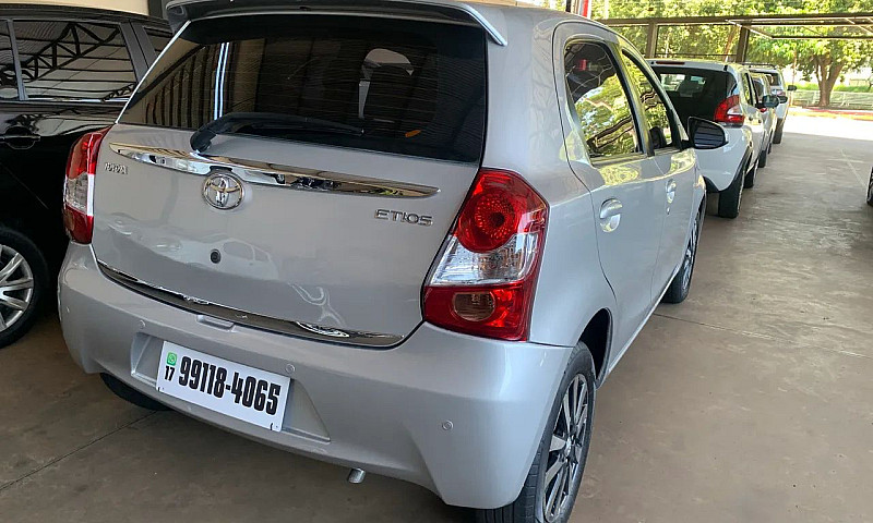Toyota Etios Platinu...