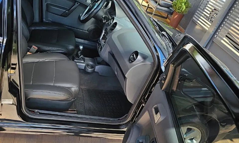 Volkswagen Saveiro S...