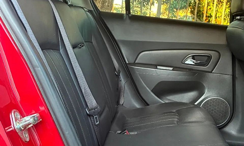Chevrolet Cruze Hb S...