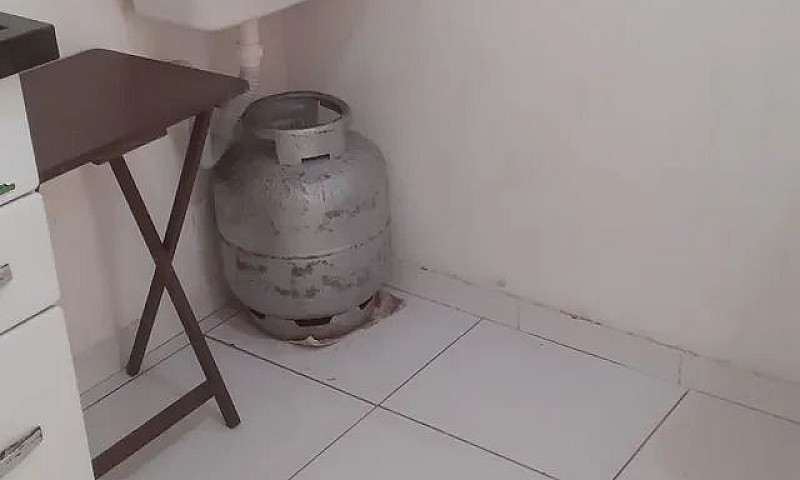 Alugo 1 Apartamento...