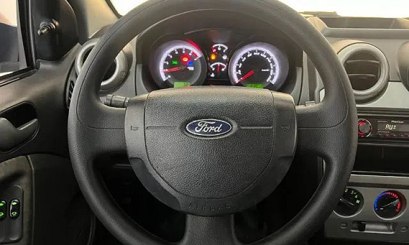 Ford Fiesta Se 1.0 8...