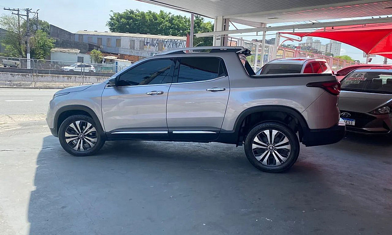 Fiat Toro Volcano 2....