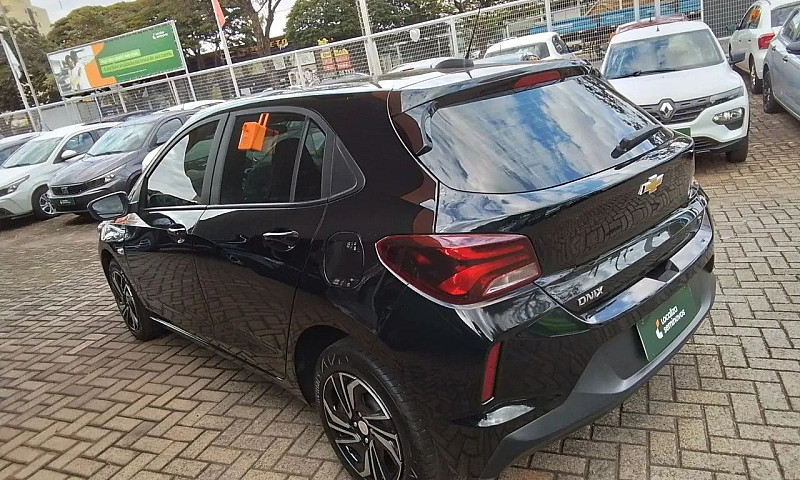 Chevrolet Onix Hatch...