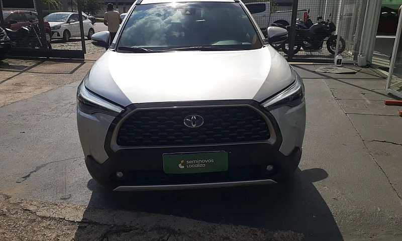 Toyota Corolla Cross...
