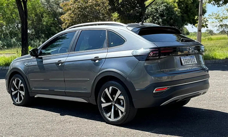 Volkswagen Nivus Hig...