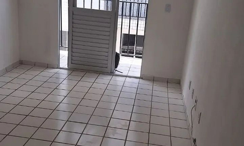 Aluga-Se Apartamento...