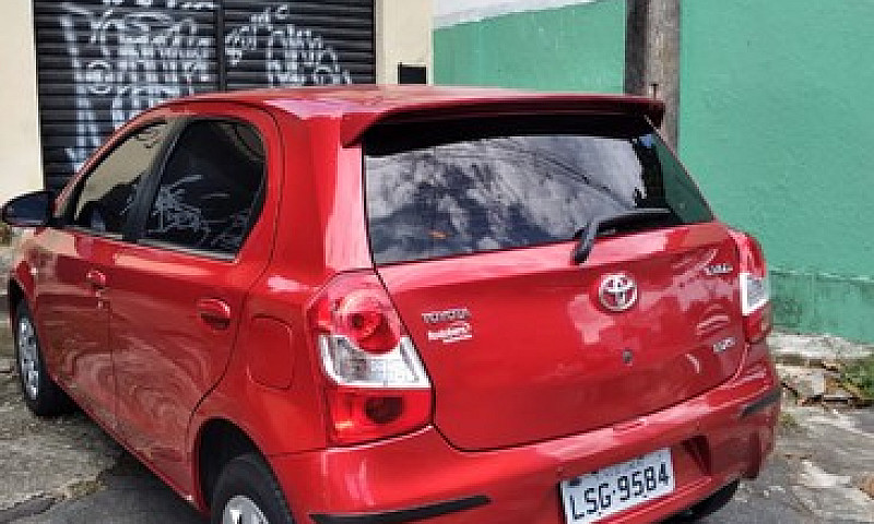 Toyota Etios Xs 1.5 ...