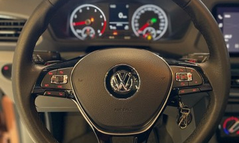 Volkswagen T Cross 2...