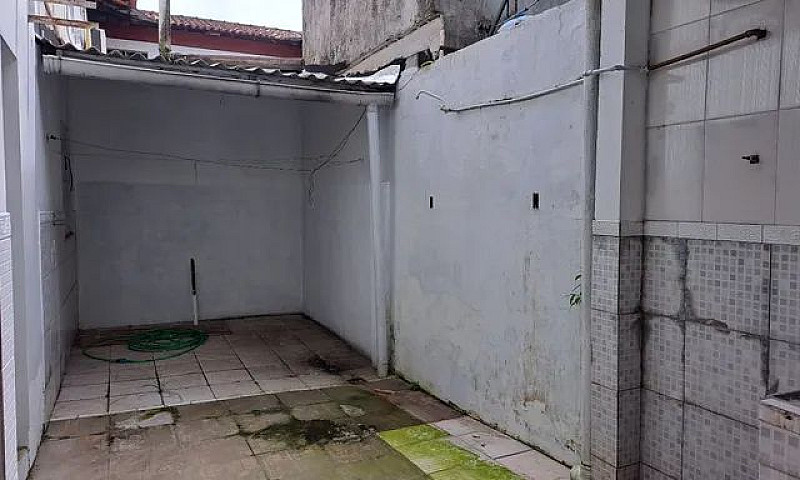 Alugo Apto Térreo 3/...
