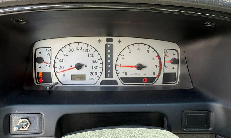 Mitsubishi Pajero - ...