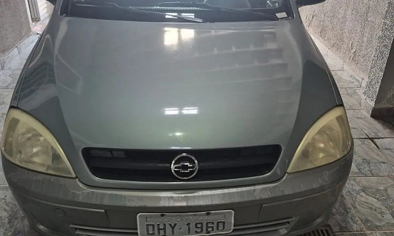 Chevrolet Corsa Seda...