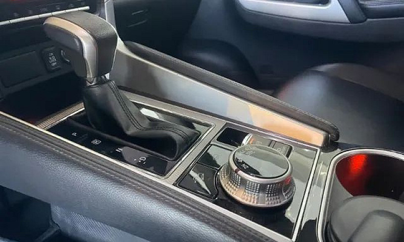 Mitsubishi Pajero Sp...