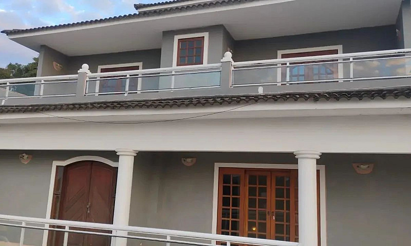 Casa De Condomínio P...