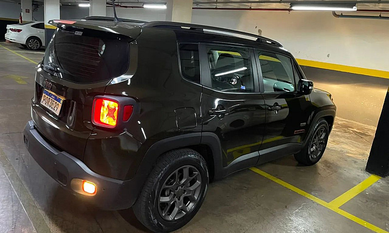 Jeep Renegade 75 Ano...