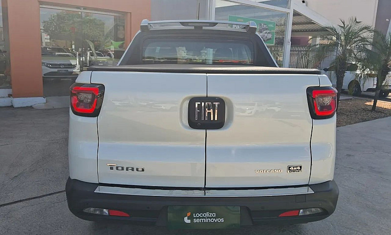 Fiat Toro Volcano 2....
