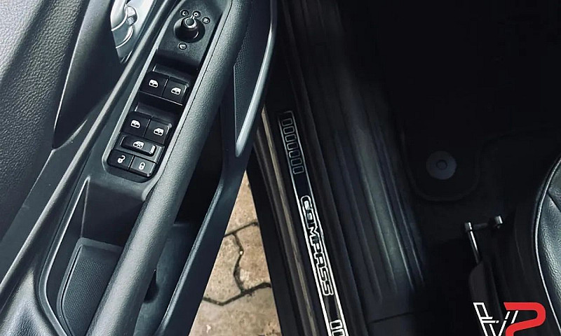 Jeep Compass Long. T...