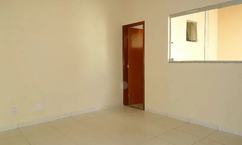 Alugo Ótima Casa De ...