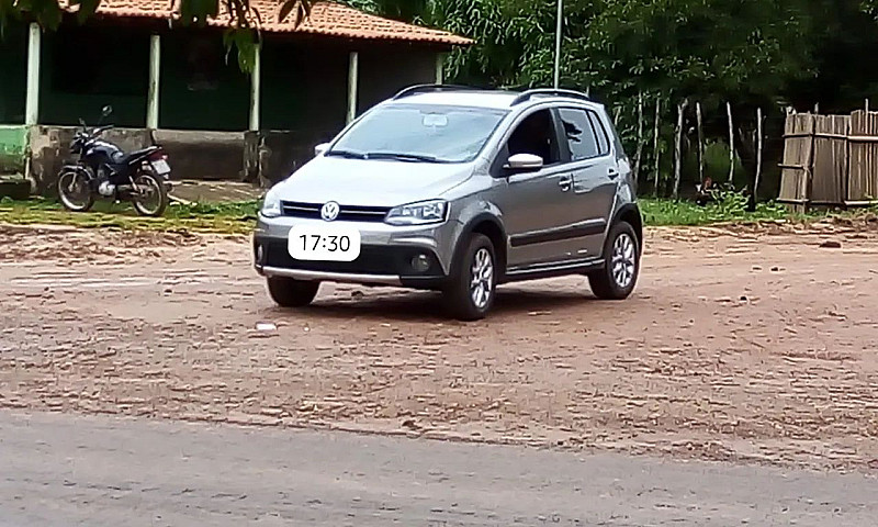 Volkswagen Crossfox ...