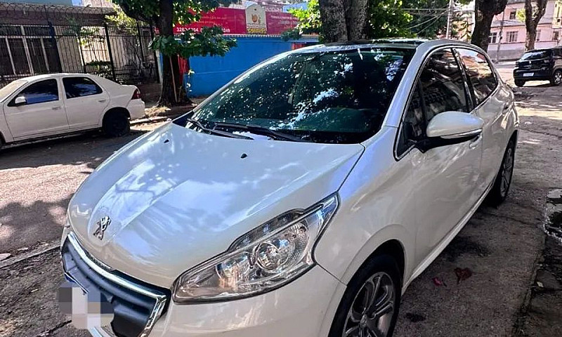 Peugeot 208 Griffe 1...