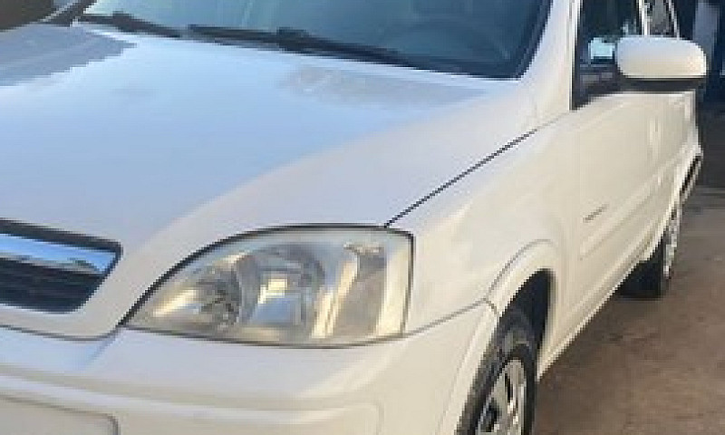 Chevrolet Corsa Seda...
