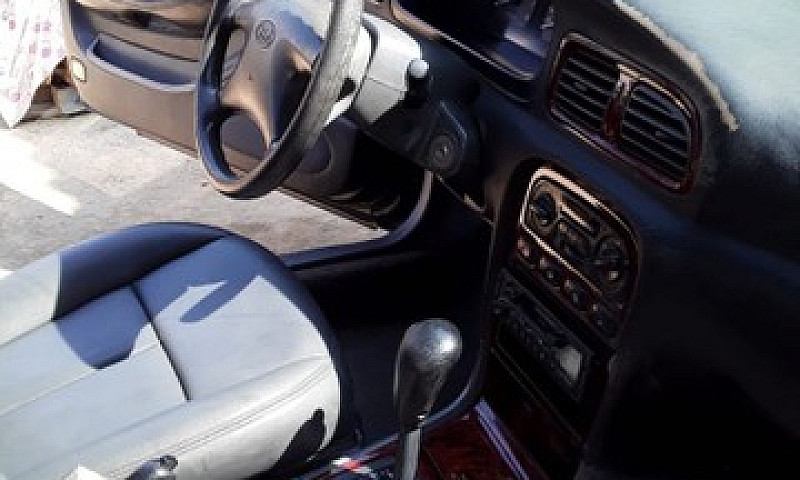 Vendo Kia Clarus...